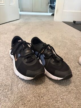 Nike In Season Trainer, Black with Blue and Rose Gold Accents